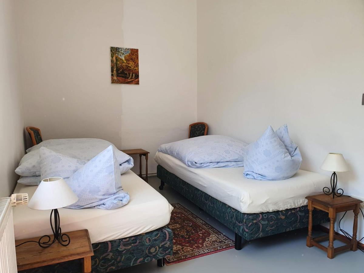 Ferienwohnung Ost - Alte Schule Sachswitz Грайц Экстерьер фото