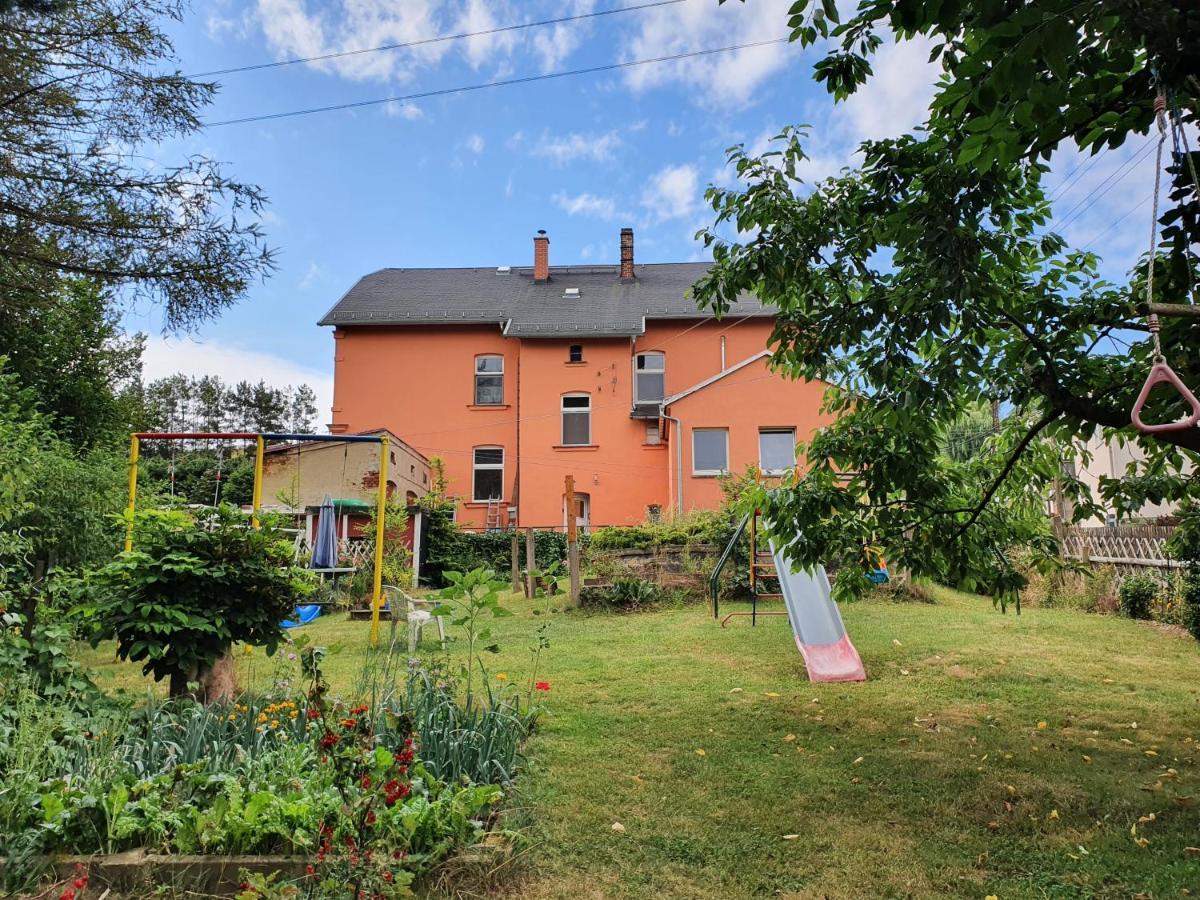 Ferienwohnung Ost - Alte Schule Sachswitz Грайц Экстерьер фото